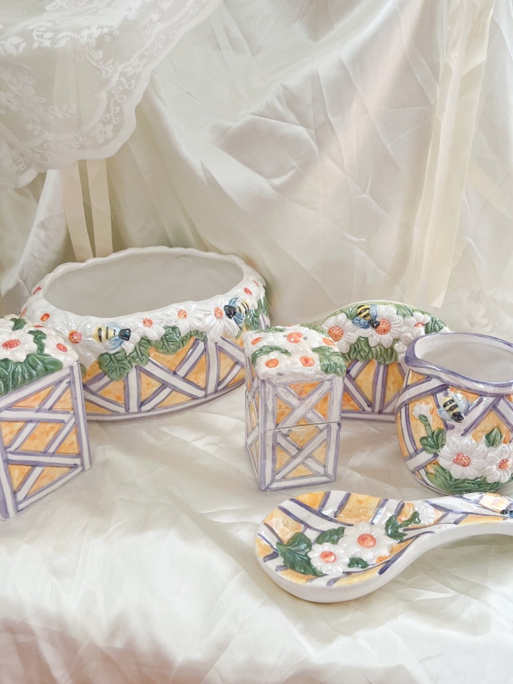 Vintage 7 Piece Ceramic Bumblebee Daisy Kitchen Counter Set